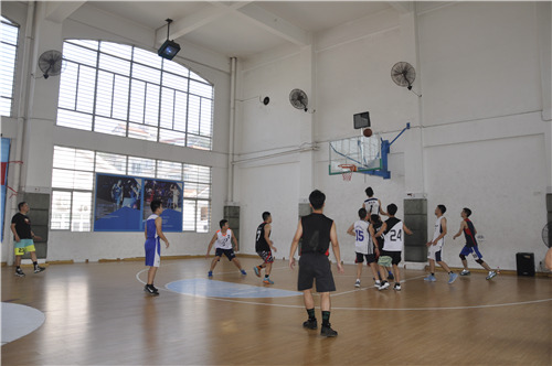 中不中呢？?。?？